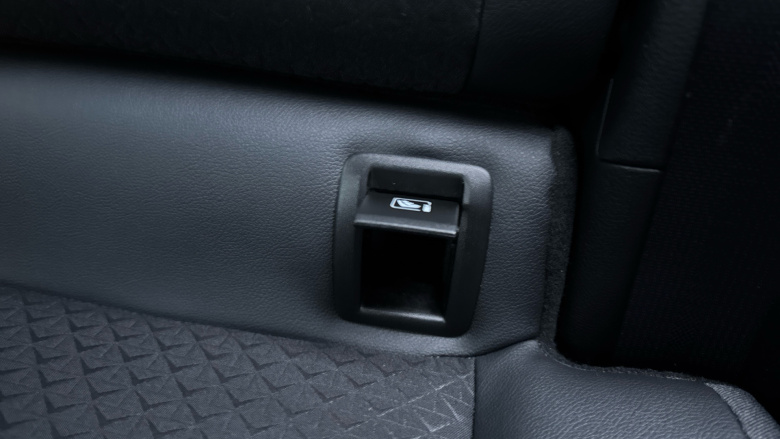 Nissan Juke 1.0 DiG-T N-Connecta 5dr Petrol Hatchback